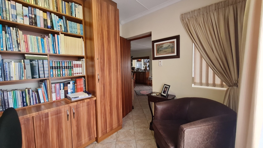 4 Bedroom Property for Sale in Dana Bay Western Cape